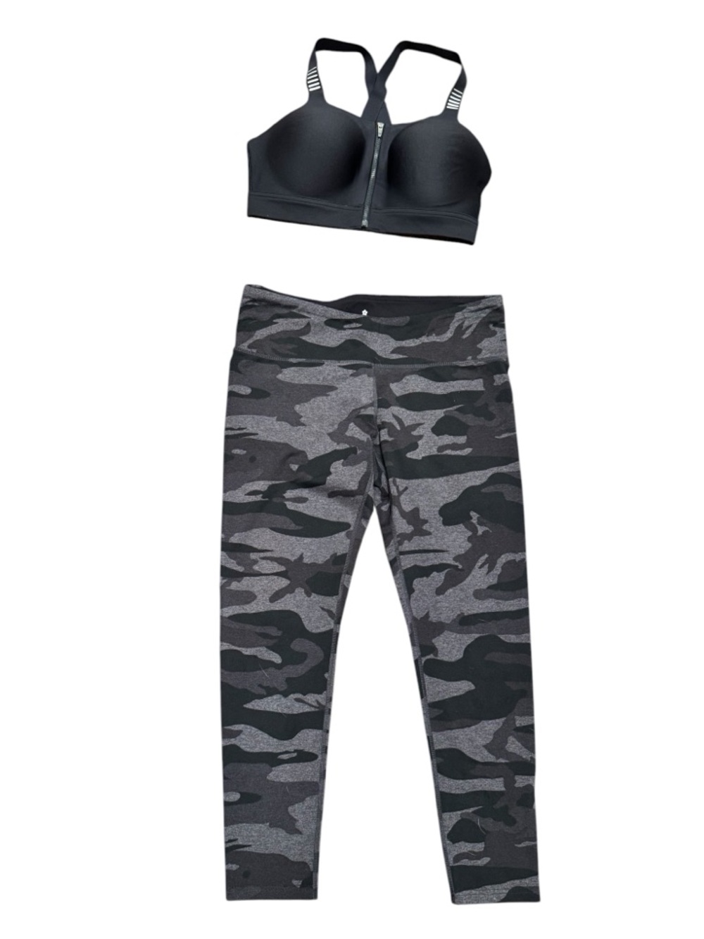Under Armour Infinity High Zip Sports Bra & Gray Camo Tuff Athletics Leggings, L